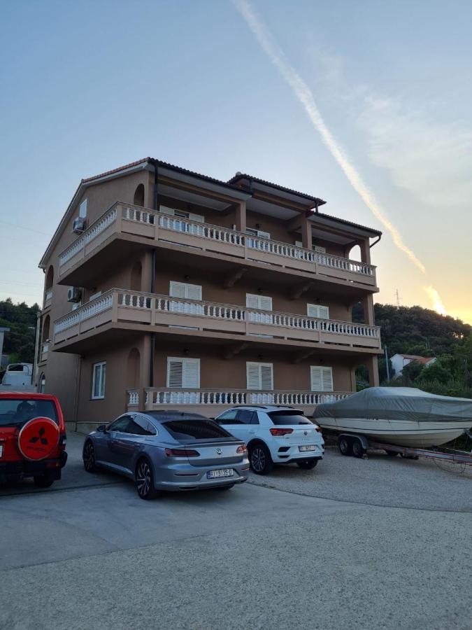 Apartments Nada Mundanije Buitenkant foto